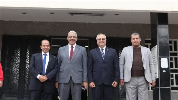 الدكتور محمود صديق