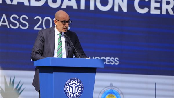 محمد عبد اللطيف وزير