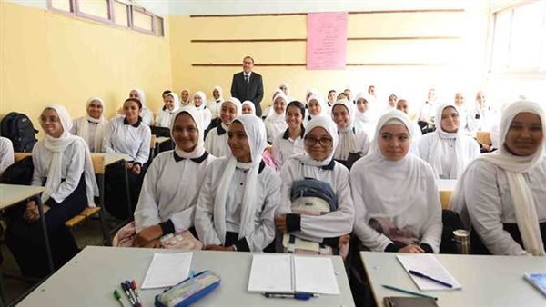 امتحانات شهر أبريل