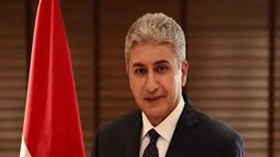 وزير الآثار: تعرضت للسرقة في الخارج.. ولم أتحدث بسوء عن سياحة الدولة