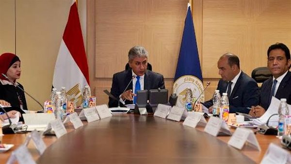 وزير السياحة 