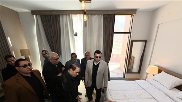 أعمال فرش الفندق