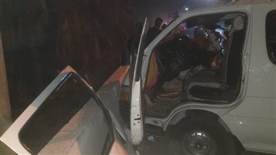 أسفر عن إصابة 13 شخصًا.. ننشر الأسماء والحالة الصحية لمصابي تصادم سيارتين بأسوان 