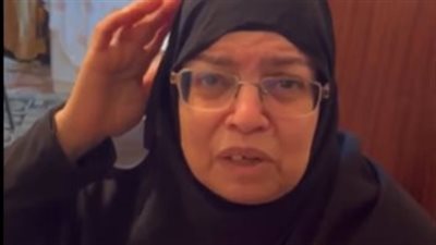 أسرة الزوجة المقتولة على يد زوجها بالإسكندرية: كان بيعذبها ويضربها وكانت مستحملة عشان عيالها| بث مباشر 