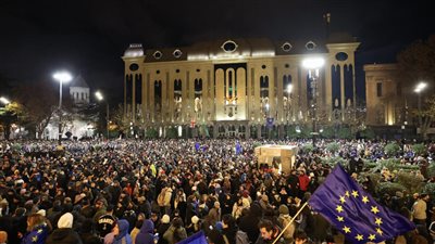  تجميد أموال مسؤول له علاقة بالرئيس الحالي في جورجيا | ما القصة؟