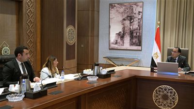 خط نجدة ومقار بالمحافظات.. ماذا طلبت مشرف القومي لذوي الإعاقة خلال اجتماعها برئيس الوزراء؟ 