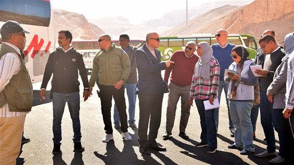 محافظ الأقصر يتابع