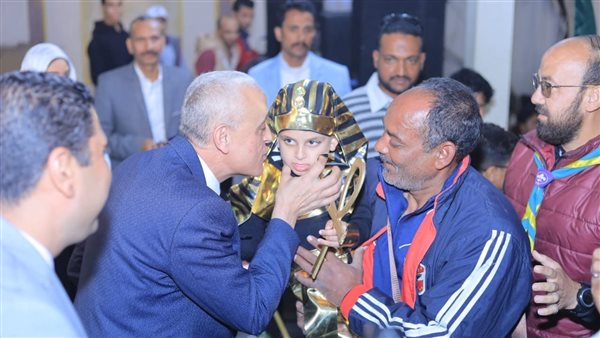 محافظ الأقصر يطلق