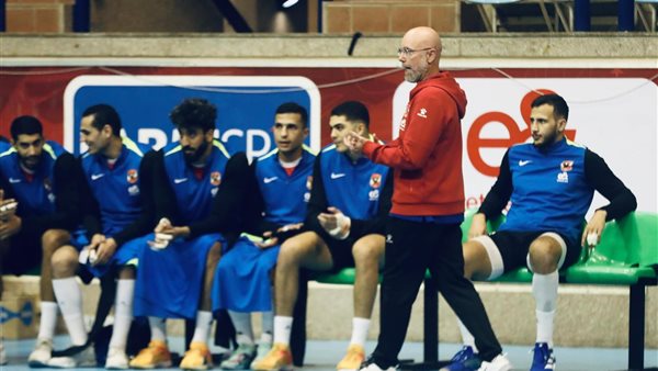 ستيفان مادسن المدير