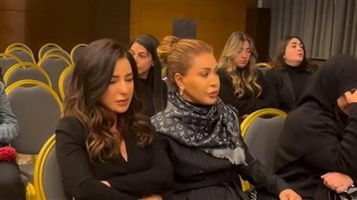 نوال الزغبي وماجي بو غصن وورد الخال أبرز الحضور بعزاء شقيق المنتج اللبناني جمال سنان 