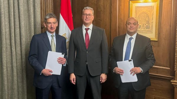 خلال اللقاء