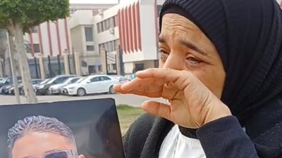 نظر محاكمة المتهم بقتل طالب في بورسعيد.. ووالدة الضحية: كان سندي بعد وفاة أبوه| بث مباشر