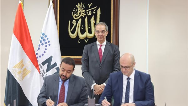 أثناء التوقيع