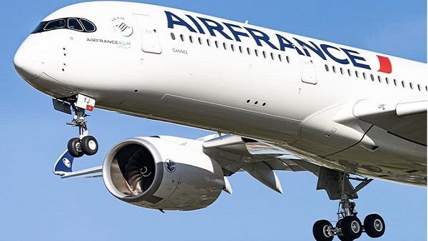 طائرة فرنسية