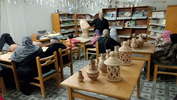 مبادرة علمنى حرفة