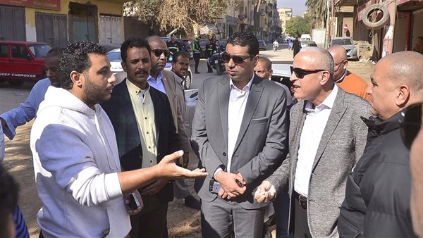 محافظ الأقصر خلال