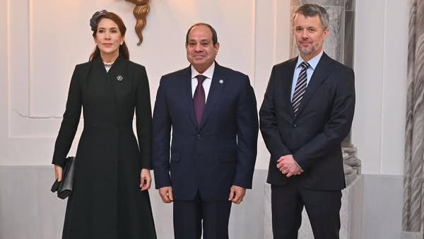 الرئيس السيسي مع