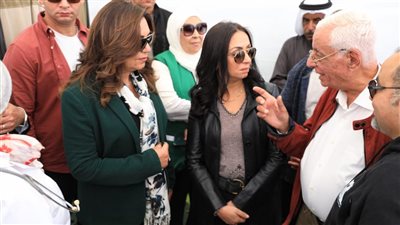 خلال زيارتها لشمال سيناء.. وزيرة التنمية المحلية: انطلاق القافلة الطبية الشاملة بمركز شباب شهداء الروضة