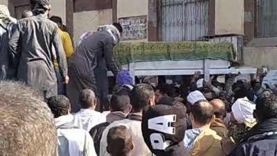 من قرية واحدة.. تشييع جثامين 5 شباب ضحايا انقلاب سيارة في ترعة ببني سويف | بث مباشر