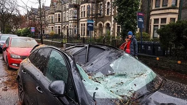 العاصفة داراج 