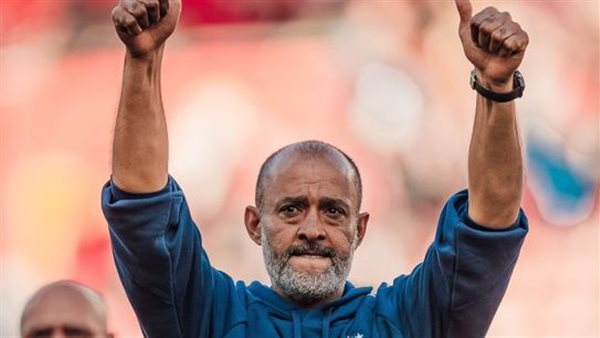 نونو سانتو المدير