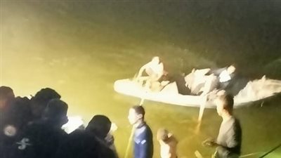 قوات الإنقاذ النهري تكثف جهودها لانتشال ركاب ميكروباص سقط بترعة الإبراهيمية | بث مباشر