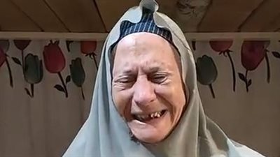 بكاء مسنة بسبب جحود ابنتها بكفر الشيخ: سرقتني وطردتني من بيتي.. وحرضت ابني عليا يضربني| بث مباشر