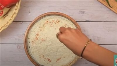 في 7 خطوات.. طريقة تحضير غموس الليمون المعصفر والجبنة الكريمي