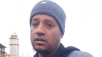 منقذ صغيرتي حادث ميكروباص أسيوط: والدتهم رمتهم من العربية عشان تنقذهم وماتت | بث مباشر