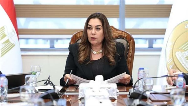 الدكتورة منال عوض