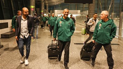 الجهاز الفني للأهلي يتابع مباراة بوتافوجو وباتشوكا من ملعب 974 في قطر