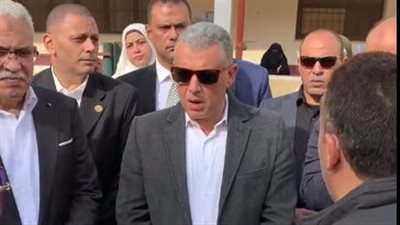 محافظ الإسماعيلية يتفقد الخدمة بمدرسة النور للمكفوفين.. ويشاهد مباراة كرة الجرس| بث مباشر 