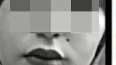 وسط حراسة أمنية مشددة.. النيابة تصطحب المتهمة بقتل طفلة الفيوم أميرة لتمثيل الجريمة