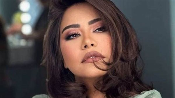 الفنانة شيرين عبد