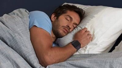 تفسير رؤية الميت حي في المنام لابن سيرين.. عمر عبد الكافي يوضح أمور مهمة للحلم بالأموات