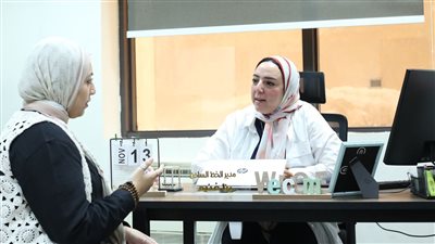 مديرة الخط الساخن بالتضامن: أضفنا تلقي مكالمات الأسر البديلة على خط أبناء مصر بدور الرعاية.. ونتحرك فورًا ضد بلاغات الاغتصاب والعنف| حوار