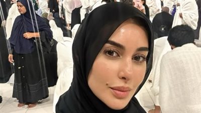 على هامش مهرجان البحر الأحمر.. ياسمين صبري تؤدي مناسك العمرة| صور