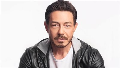 قبل العرض.. أحمد زاهر مفاجأة مسلسل فقرة الساحر إخراج تامر محسن | خاص