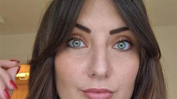 سيدة تحذر من جراحات