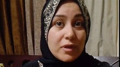 زوجة تستغيث من بطش أسرة زوجها: خدوا مني ابني ومنعوه يروح للدكتورة بتاعته| بث مباشر 