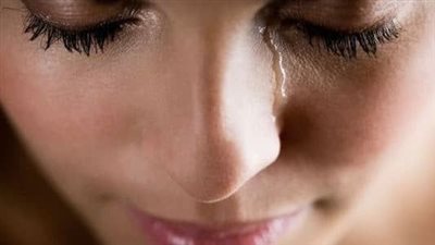 تفسير البكاء في المنام للمتزوجة والعزباء.. 5 دلالات مُبشرة شرط عدم الصراخ