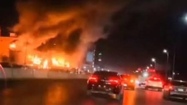 حريق هائل في محل