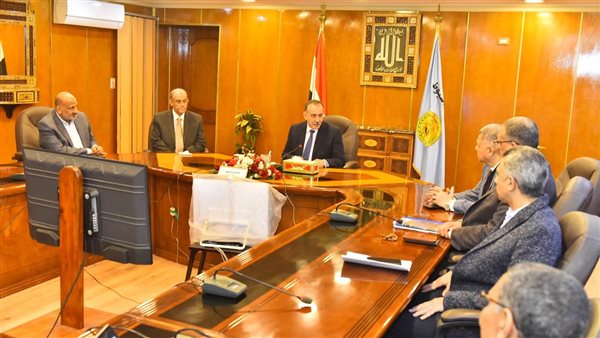 محافظ أسيوط