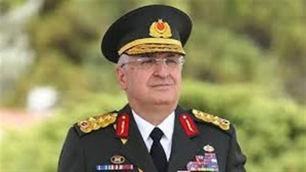 وزير الدفاع التركي