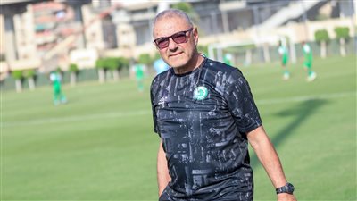 تأكيدا لـ القاهرة 24.. مودرن سبورت يقبل اعتذار طلعت يوسف عن عدم الاستمرار في تدريب الفريق 