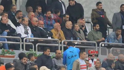 جروس يحضر مباراة الزمالك والمصري بـ ستاد برج العرب | صور