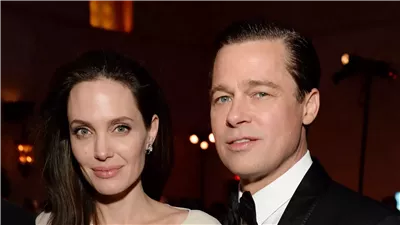 براد بيت يرفض عرضًا بملايين الدولارات للظهور مع أنجلينا جولي في فيلم رومانسي.. ما القصة؟