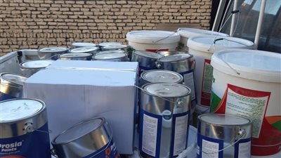 تموين الأقصر: ضبط نصف طن دهانات مجهولة المصدر وطن أسمدة زراعية مدعمة داخل مخزن غير مرخص