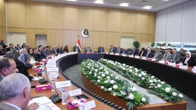 وزير الصناعة: دمج الأعلاف إلى المبادرة الجديدة لتمويل قطاع الصناعة بنسبة 15%