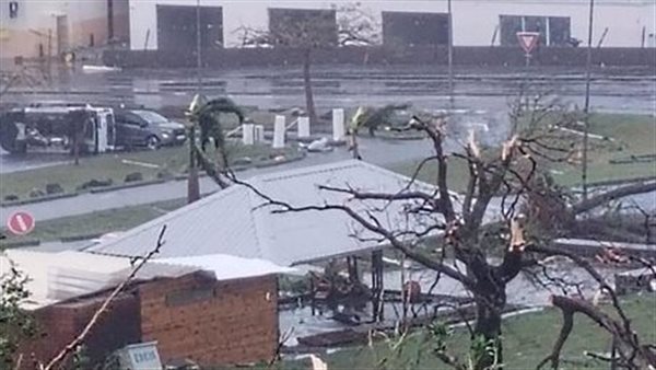 إعصار مدمر يضرب جزيرة